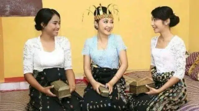 Kebahagiaan Emosional dalam Perkawinan Adat Manggarai, Nusa Tenggara Timur.
