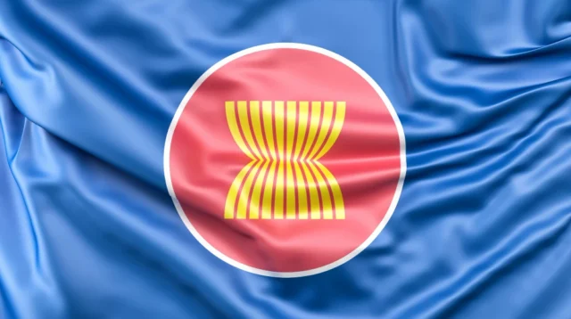 Laut Cina Selatan: Diplomasi ASEAN Diuji di Tengah Bayang-Bayang Dominasi Tiongkok