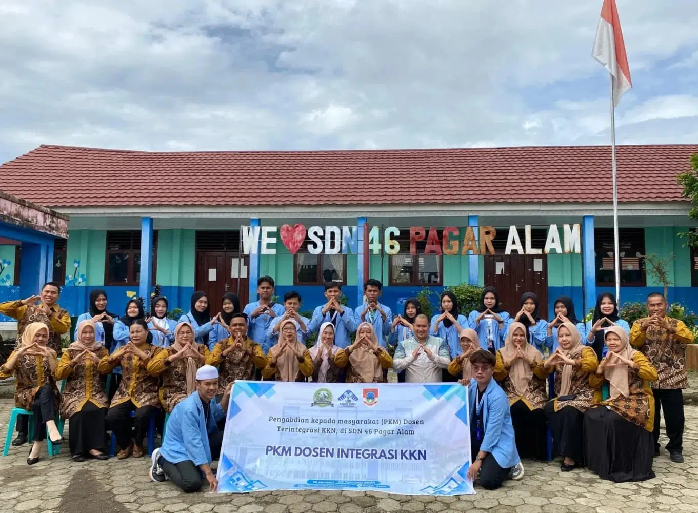 Mahasiswa PKM-KKN UIN Raden Fatah Palembang Melakukan Pembelajaran Berbasis Digital Menggunakan Aplikasi Quizizz sebagai Media Pembelajaran Siswa Kelas IV SDN 46 Pagar Alam