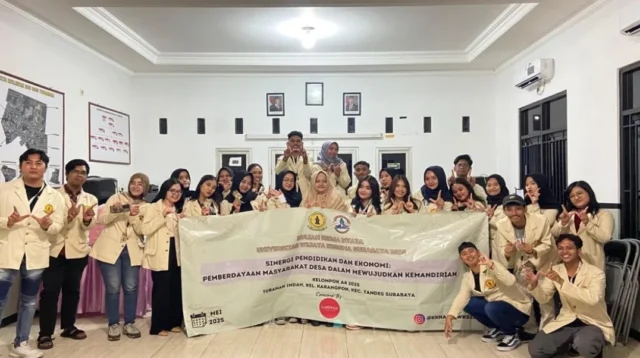 Sinergi Pendidikan dan Ekonomi: Pemberdayaan Masyarakat Desa dalam Mewujudkan Kemandirian
