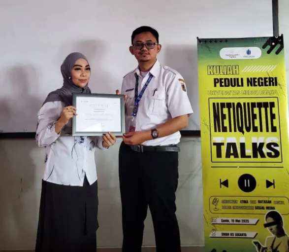 Netiquette Talks: Mahasiswa Fikom Mercu Buana Memberikan Edukasi Etika Bermedia Sosial ke Pelajar SMAN 85 Jakarta Barat pada Kegiatan Kuliah Peduli Negeri 2025