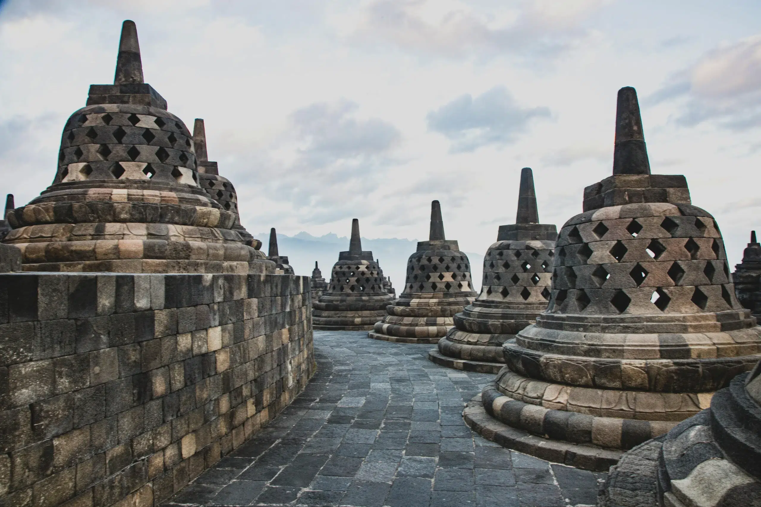 Paket Wisata Jogja murah backpaker