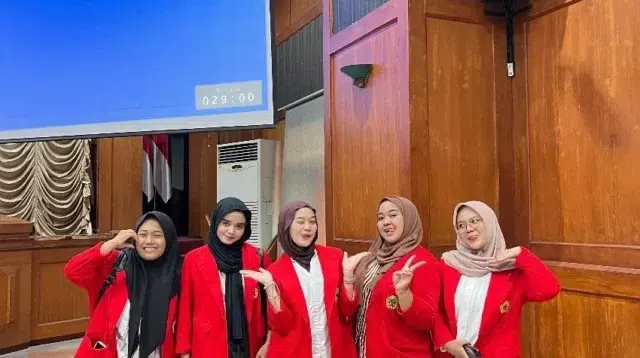 Dinamika Oposisi dan Koalisi dalam Pemerintahan Kota Surabaya