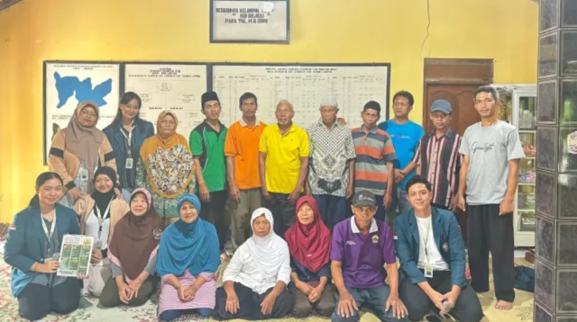 Mahasiswa KKN-T UNDIP Lakukan Penyuluhan Hama dan Penyakit Tanaman Padi kepada Para Petani di Desa Sukorejo