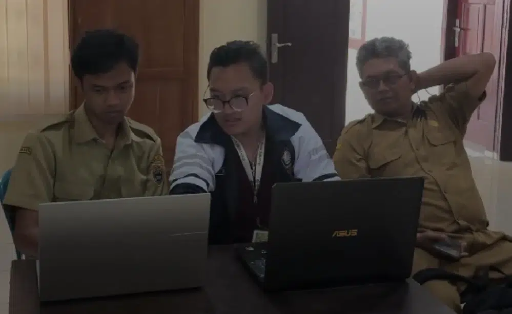 Data Bicara Lewat Gambar: Infografis Kependudukan dari Mahasiswa KKN-T Undip Mewakili Warga Desa Sukorejo secara Visual