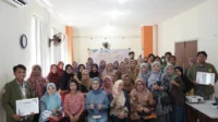 Mahasiswa KKN UPN "Veteran" Jawa Timur Gelar Workshop Akuntansi "Cuan Cerdas" & Serahkan Website Kalkulator HPP di Kelurahan Pradah Kalikendal
