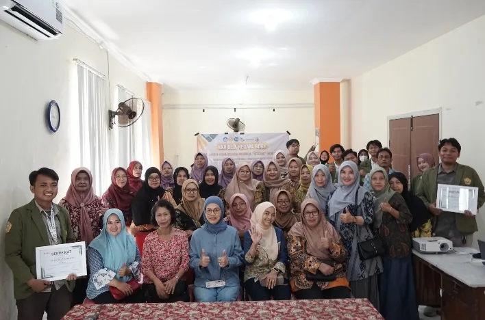 Mahasiswa KKN UPN "Veteran" Jawa Timur Gelar Workshop Akuntansi "Cuan Cerdas" & Serahkan Website Kalkulator HPP di Kelurahan Pradah Kalikendal
