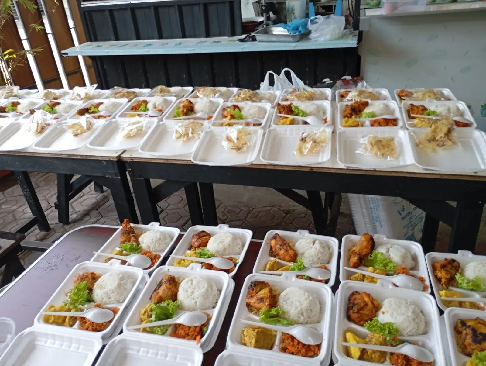 Mahasiswa KKN UNTAG Surabaya Bawa Digitalisasi ke Dapur Desa