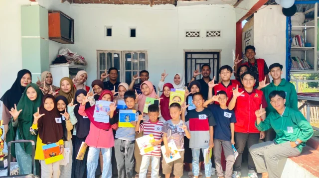 Lomba Mengulas Buku KKN-T Unhas: Dorong Anak Tak Hanya Membaca, tapi Juga Memahami dan Menyampaikan