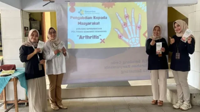 Dosen Keperawatan Poltekkes Kemenkes Semarang Gelar Pengabdian kepada Masyarakat: Manfaat Kolang Kaling untuk Kesehatan Sendi