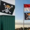 Ketika Bendera Bajak Laut Berkibar di Langit Merdeka