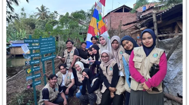 Mahasiswa KKN 93 UIN Sunan Gunung Djati Bandung