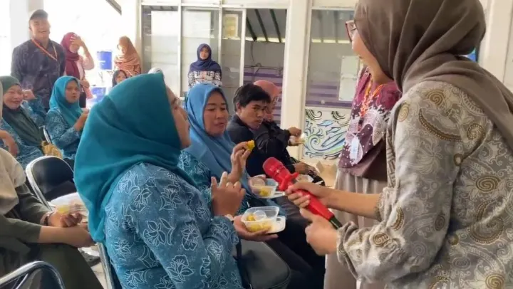 Mahasiswa KKM UMC Mengajak Ibu-Ibu PKK Berinovasi Menjadi Pelaku Usaha Modern