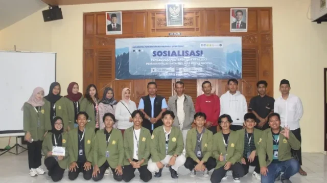 Mahasiswa UPN Veteran Jawa Timur Gelar Sosialisasi Pengelolaan Wisata dan Pemasaran Wisata melalui Media Digital di Desa Kampunganyar