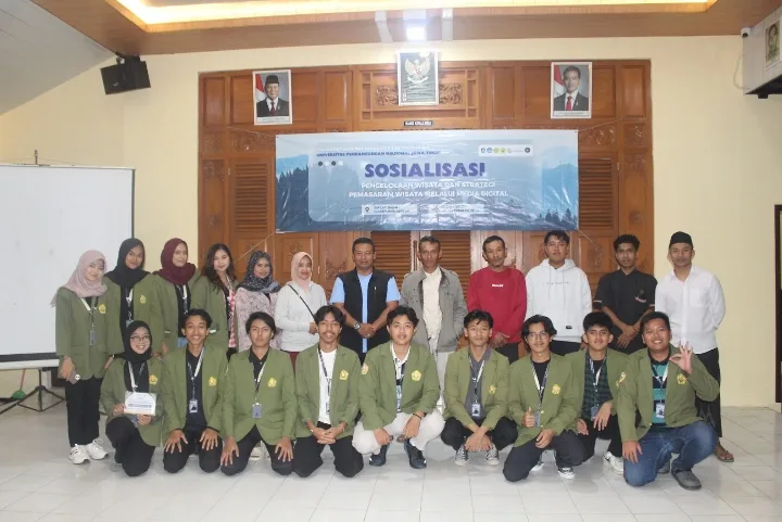 Mahasiswa UPN Veteran Jawa Timur Gelar Sosialisasi Pengelolaan Wisata dan Pemasaran Wisata melalui Media Digital di Desa Kampunganyar