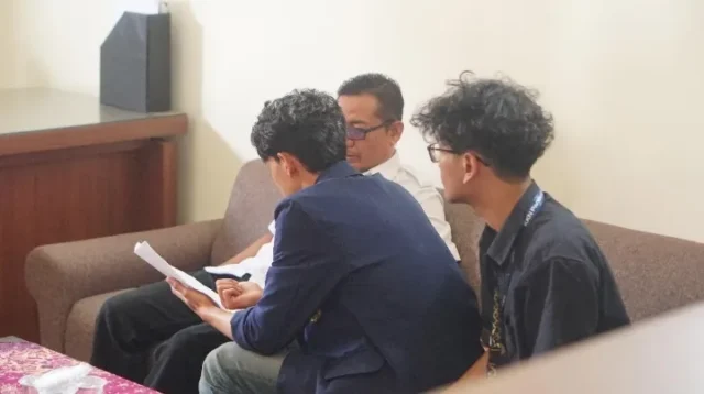 Mahasiswa KKN Kelompok 13 UNMER Malang Hadirkan Video Profil dan Infografis Pelayanan Publik dalam Mewujudkan SmartVillage Pandanlandung