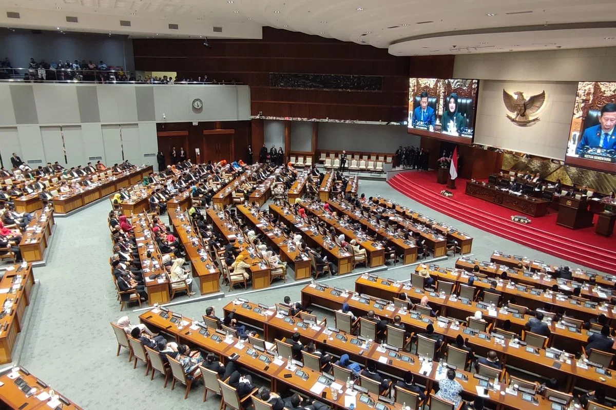 ironi demokrasi di Indonesia