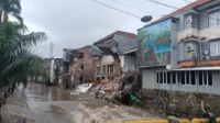 Banjar dan Bali Dilanda Banjir Bandang & Longsor Kronologi, Penyebab, dan Dampaknya Banjar dan Bali Dilanda Banjir Bandang & Longsor: Kronologi, Penyebab, dan Dampaknya