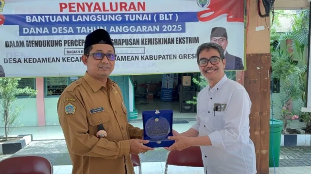 “Teknologi dan Teknik Irigasi Efisien untuk Petani di Daerah Kering - UPN Veteran Jawa Timur Gelar Penyuluhan di Desa Kedamean, Gresik”