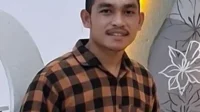REPRESI DAN KRISIS DEMOKRASI INDONESIA Represi dan Krisis Demokrasi Indonesia