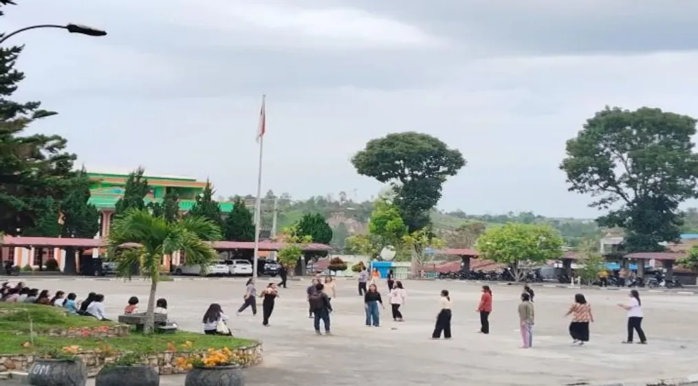 Pekan Kreativitas Mahasiswa IAKN Tarutung 2025