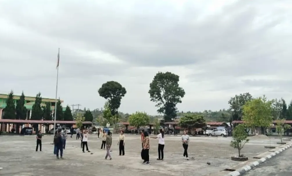 Pekan Kreativitas Mahasiswa IAKN Tarutung 2025