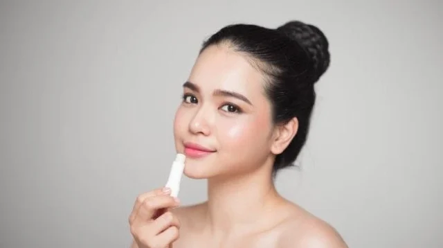 Tips Agar Bibir Pink Alami: Panduan Lengkap & Praktis