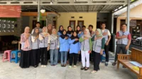 Mahasiswa KKN UPGRIS Kelompok 10 Bantu Laksanakan Posyandu di Desa Kalongan