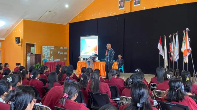 Laporan Mendalam Kuliah Praktis Literasi dan Jurnalistik PGSD STKIP Citra Bakti.