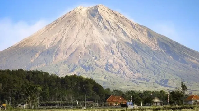 Erupsi Gunung Semeru