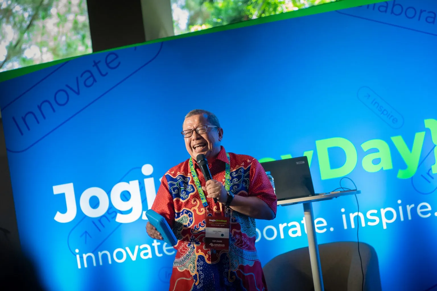 Onno W. Purbo, sang Bapak Internet Indonesia