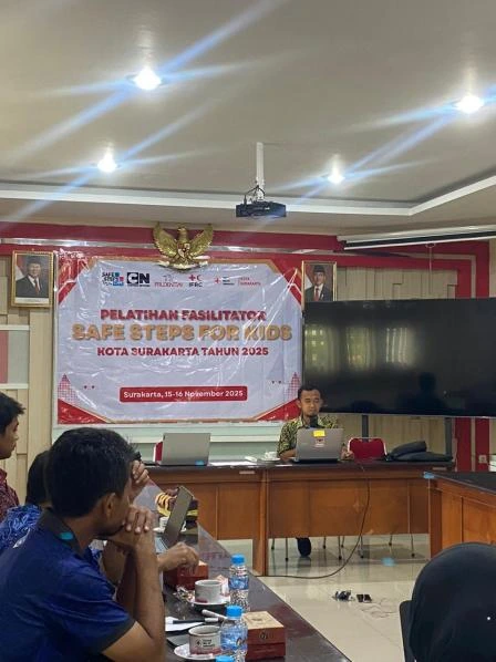 Didukung Prudential dan IFRC, PMI Solo Latih Puluhan Fasilitator "Safe Steps Kids" di Kampus Akbara