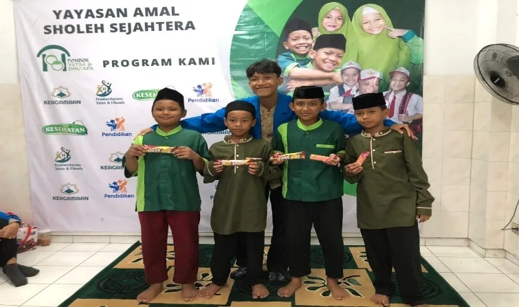 Penyuluhan dan Pemahaman Keagamaan seperti Pembelajaran Surat-Surat Pendek dan Rukun Islam