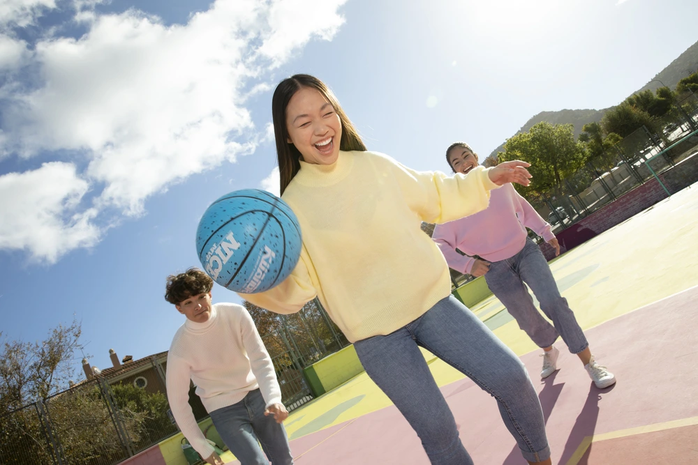 Exploring the Psychology of Self-Growth: The Achievement of Self-Actualization in Teenagers with Bone Cysts