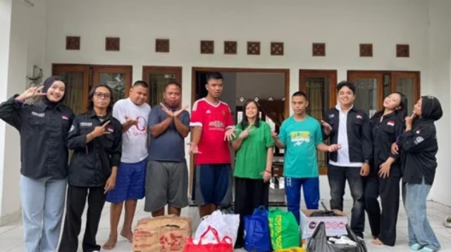 sumbangan pakaian layak pakai