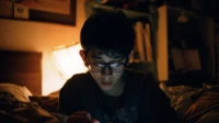 Dampak Kecanduan Gadget terhadap Perkembangan Belajar Mahasiswa Kecanduan Gadget