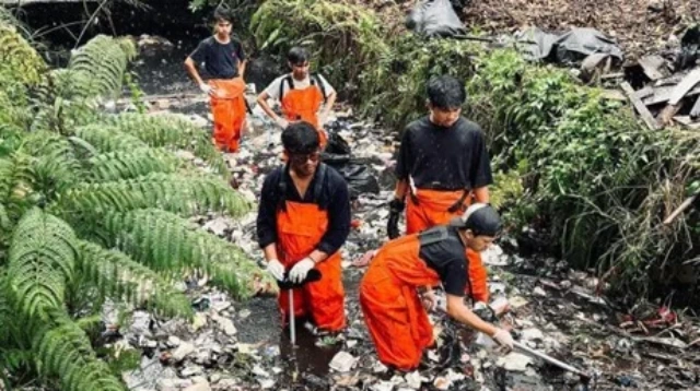 dilarang membuang sampah