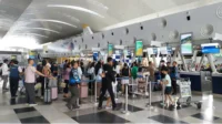 Fenomana antrian di ruang publik