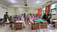Mahasiswa UPN "Veteran" Jatim Gelar Pengabdian di SMAN 17 Surabaya: Moderasi Beragama Jadi Pondasi Sukses Menuju PTN Moderasi Beragama