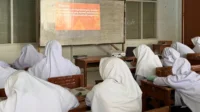 Pembelajaran Sastra sebagai Ruang Tumbuh Siswa Pembelajaran Sastra sebagai Ruang Tumbuh Siswa