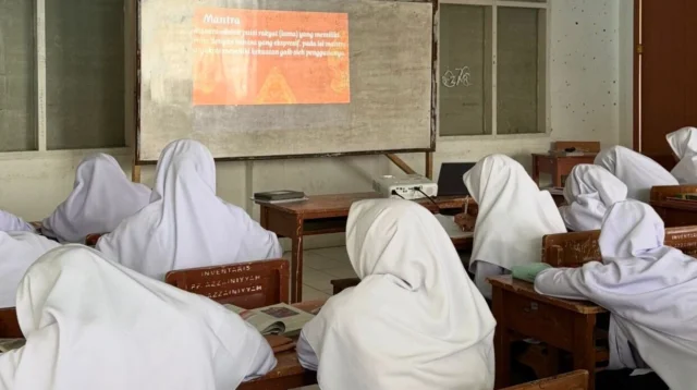 Pembelajaran Sastra sebagai Ruang Tumbuh Siswa