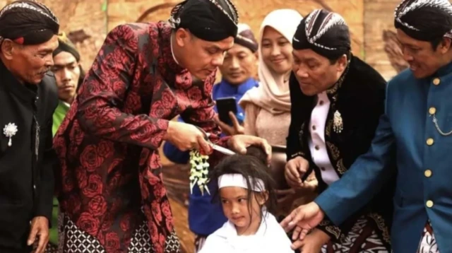 Tradisi Ruwatan Rambut Gimbal