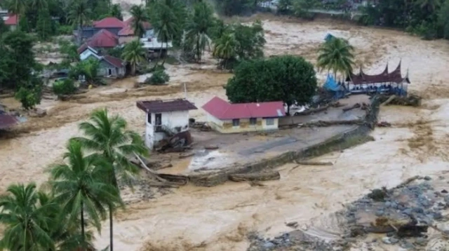 Mantan Pimpinan DPRD Tewas Tertimpa Alat Berat