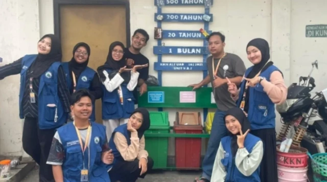 Bank sampah botol plastik
