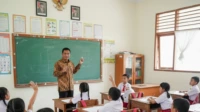 Hambatan Komunikasi dalam Pendidikan dan Strategi Pemecahannya dasar komunikasi dalam pendidikan