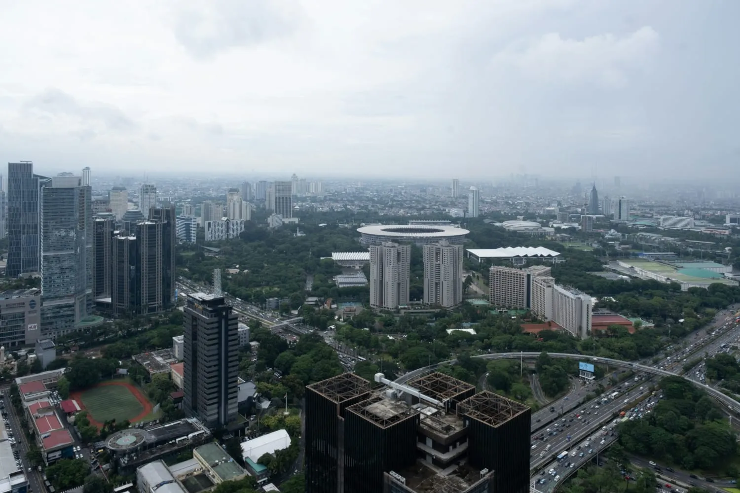 sinergi sektor publik privat dan komunitas