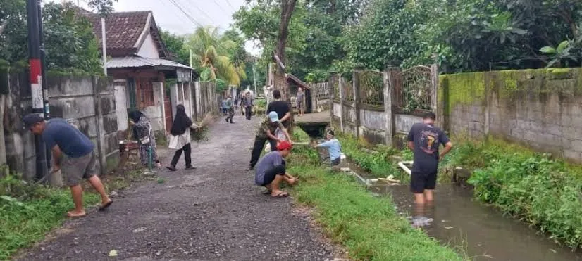 sinergi sektor publik privat dan komunitas