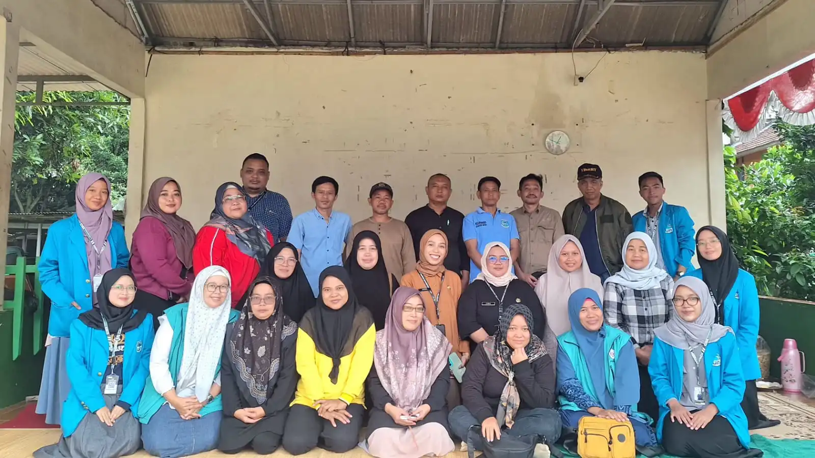 Dari Edukasi ke Aksi Mahasiswa UIN Jakarta Dampingi RW 04 Bambu Apus Deklarasikan RW Bebas TBC melalui Program GERTAS TBC
