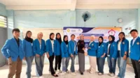 Pelatihan Strategi Promosi Produk bagi Siswa SMK PGRI 3 Pondok Petir jelaskan cara melakukan strategi promosi produk