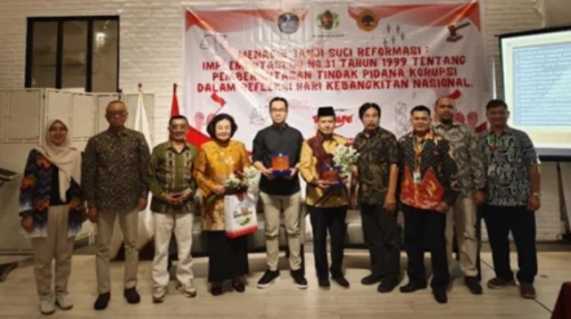 Menagih Janji Reformasi Ironi Aktivis 98 dan Tajamnya Pedang Politik dalam Penegakan Hukum